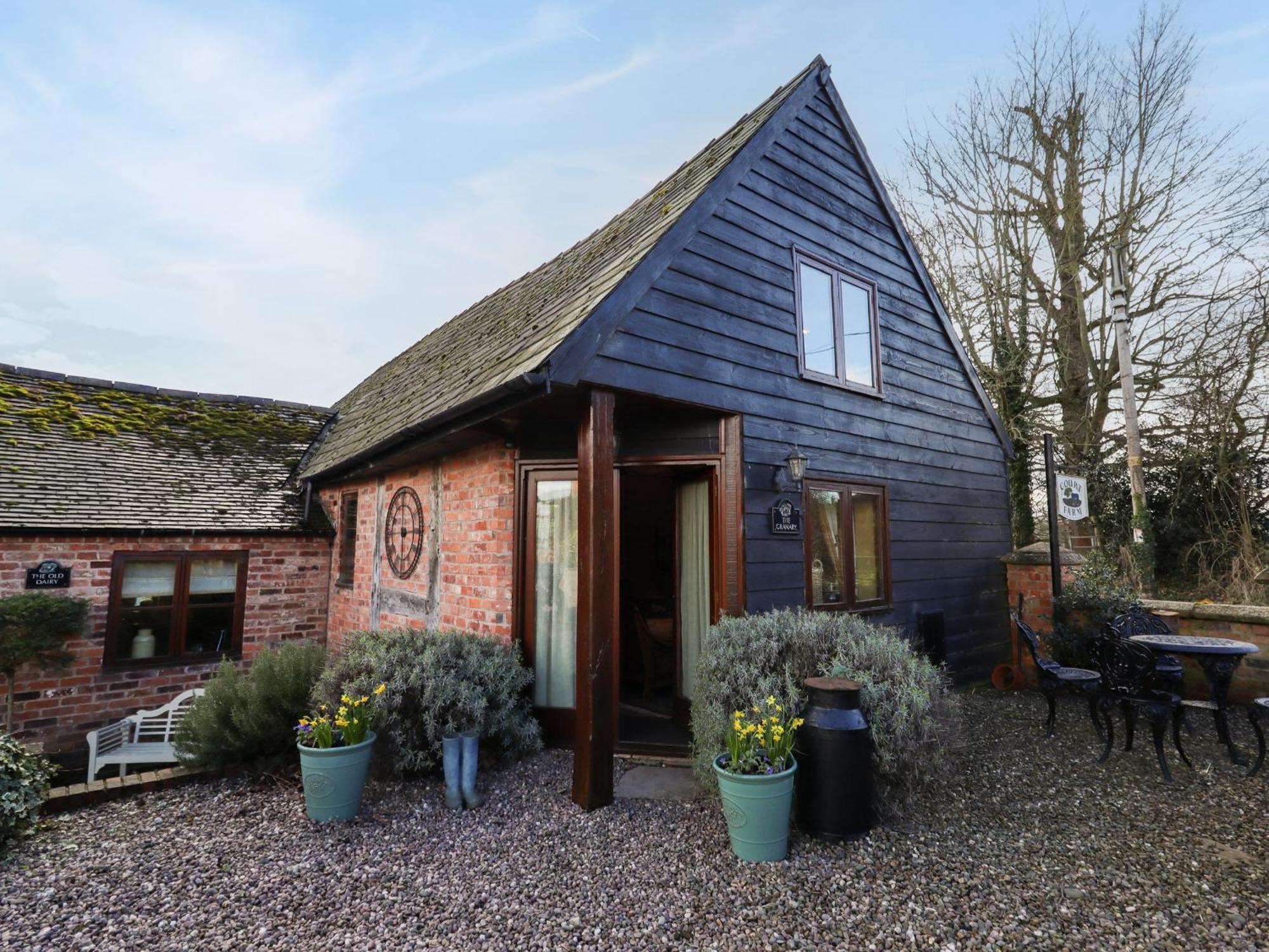 The Granary Villa Shrewsbury Exteriör bild